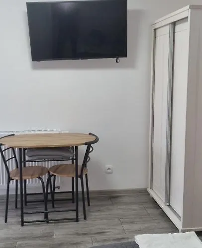 Unibal 2 Osobowe בית נופש מיילנו